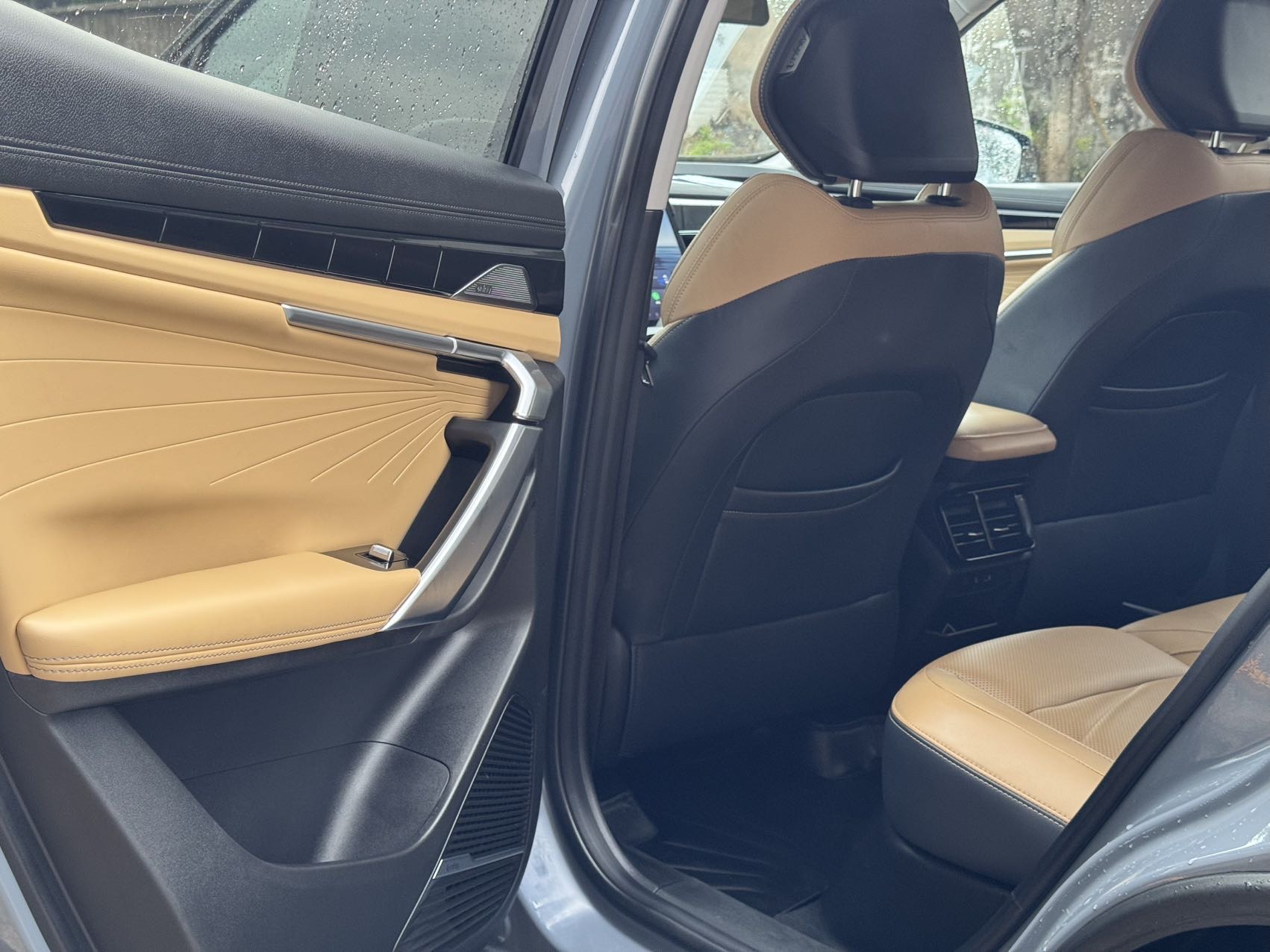 GEELY Boyue L 2023 car image #5