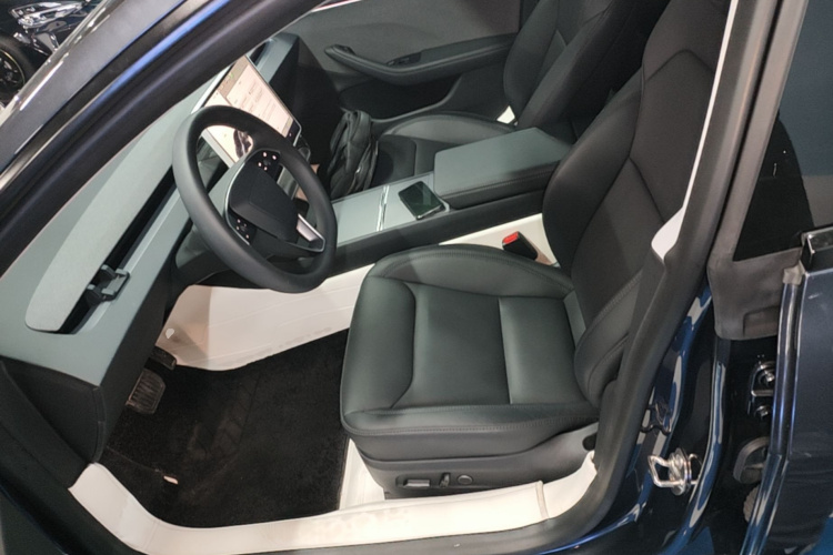 Tesla Model 3 2024 #19 Tesla Model 3 2024 car image #19