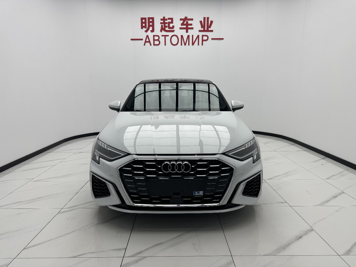 Audi A3 2023 immagine di auto #2