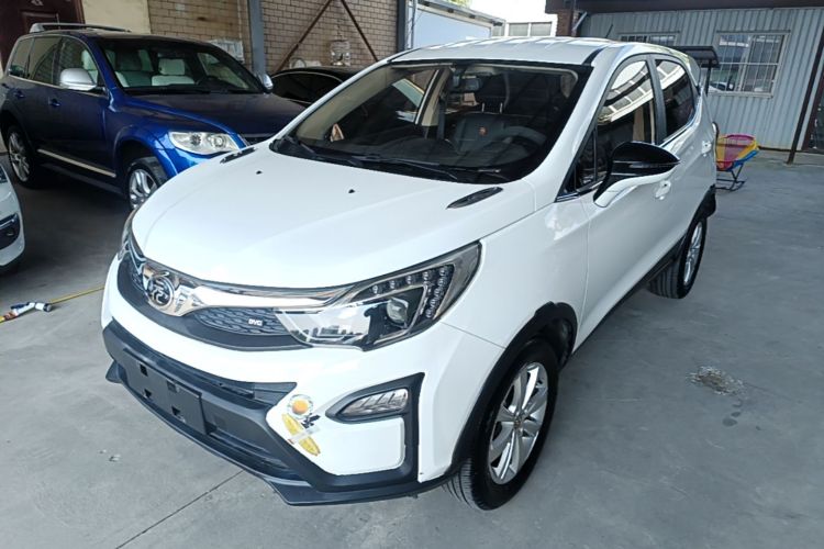 BYD Yuan 2018 #2 BYD Yuan 2018 car image #2