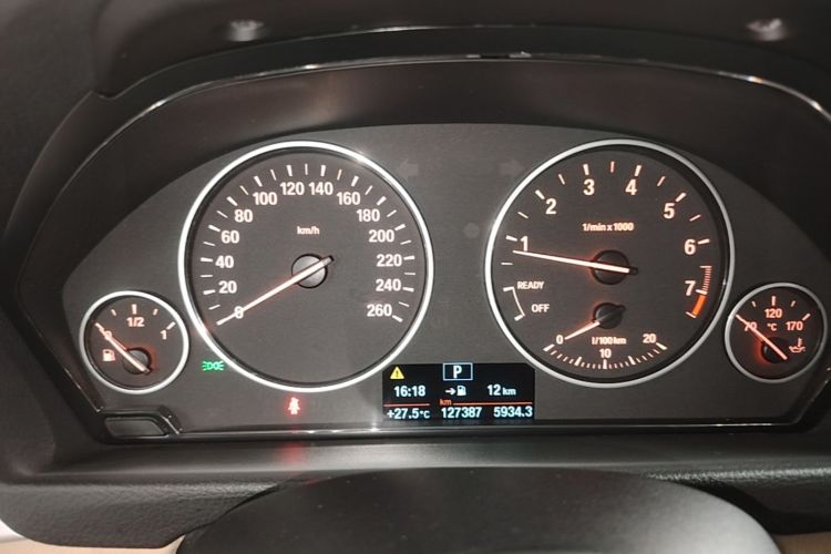 BMW 3 Series 2015 #22 BMW 3 Series 2015 car image #22
