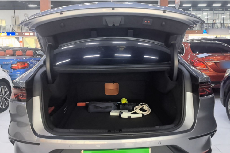BYD Han 2022 immagine di auto #18
