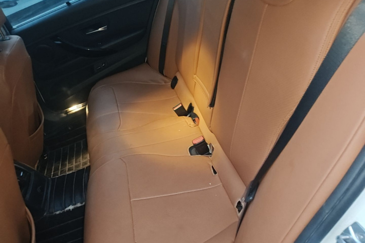 BMW 3 Series 2017 #19 BMW 3 Series 2017 car image #19