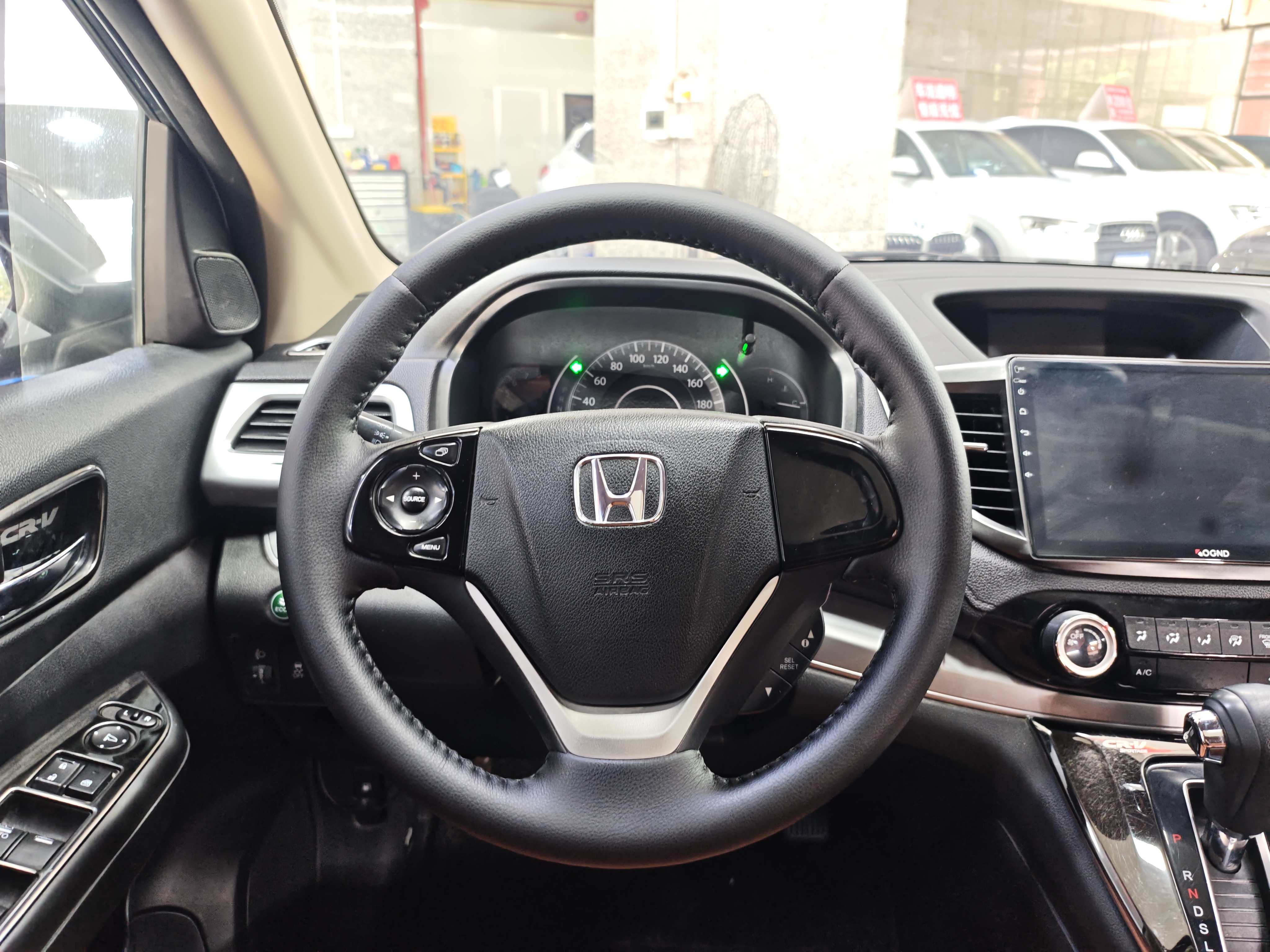 Honda CR-V 2015 #14 Honda CR-V 2015 car image #14