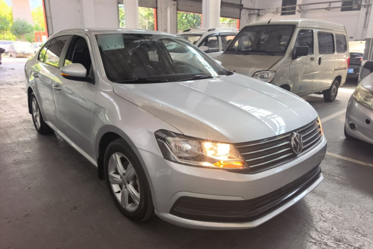 Volkswagen Lavida 2017 car image #6