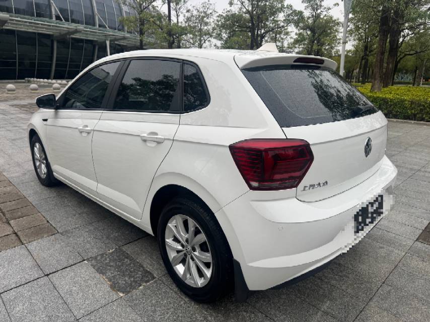 Volkswagen Polo 2021 car image #6