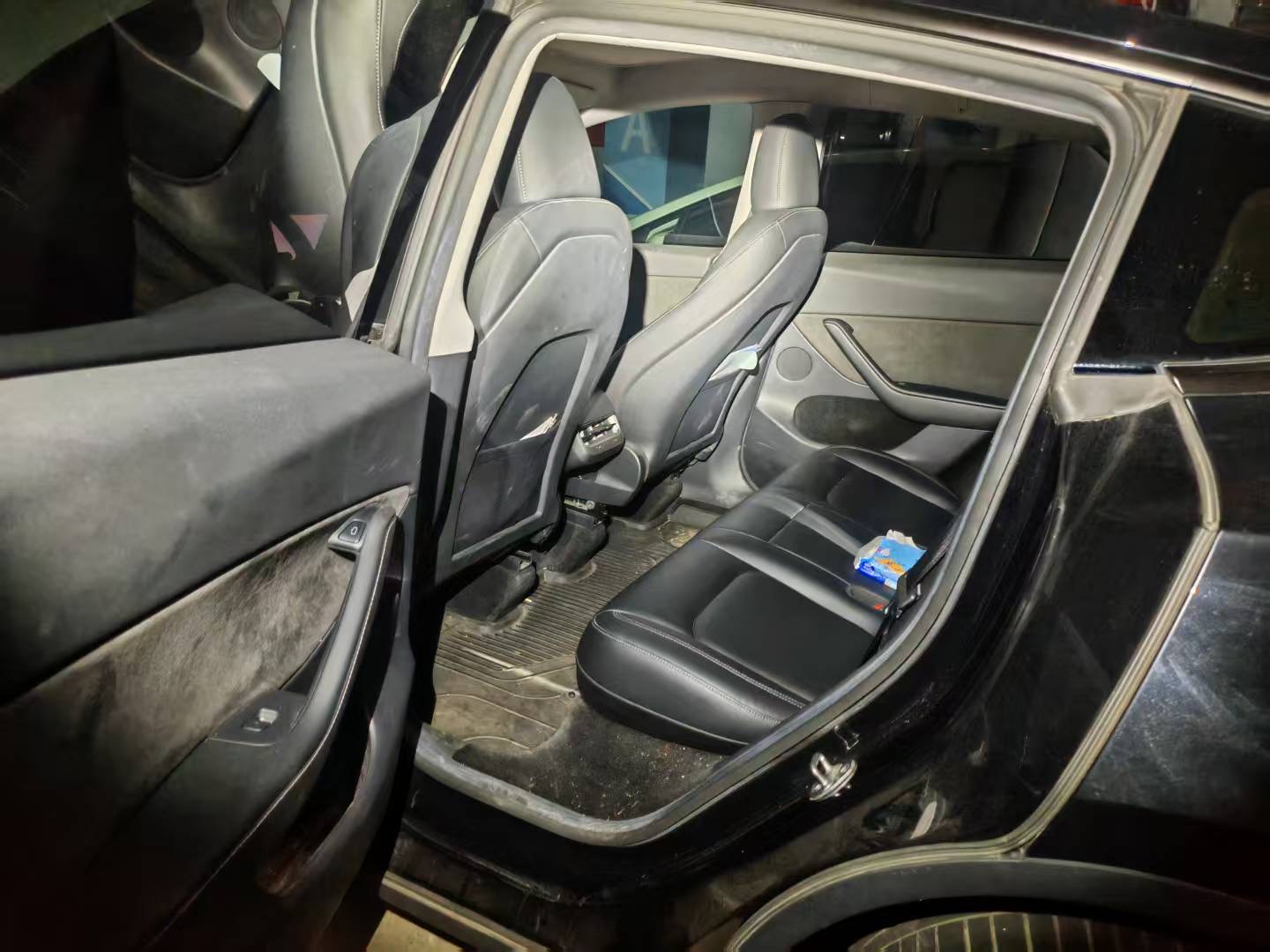 Tesla Model Y 2022 #4 Tesla Model Y 2022 car image #4