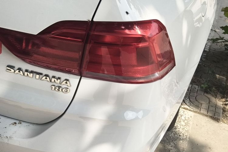 Volkswagen Santana 2018 car image #8