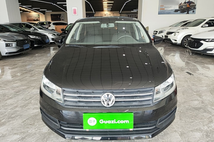 Volkswagen Santana 2022 car image #3