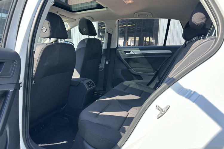 Volkswagen Golf 2017 #12 Volkswagen Golf 2017 car image #12