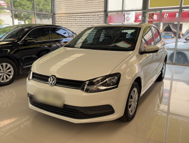 Volkswagen Polo 2016 car image 