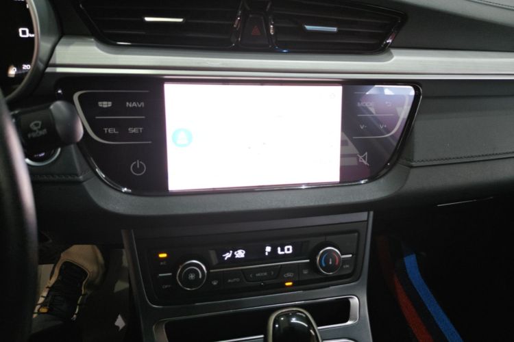 GEELY Emgrand 2019 #13 GEELY Emgrand 2019 car image #13