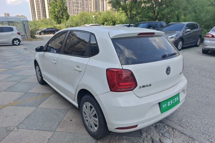 Volkswagen Polo 2015 #5 Volkswagen Polo 2015 car image #5