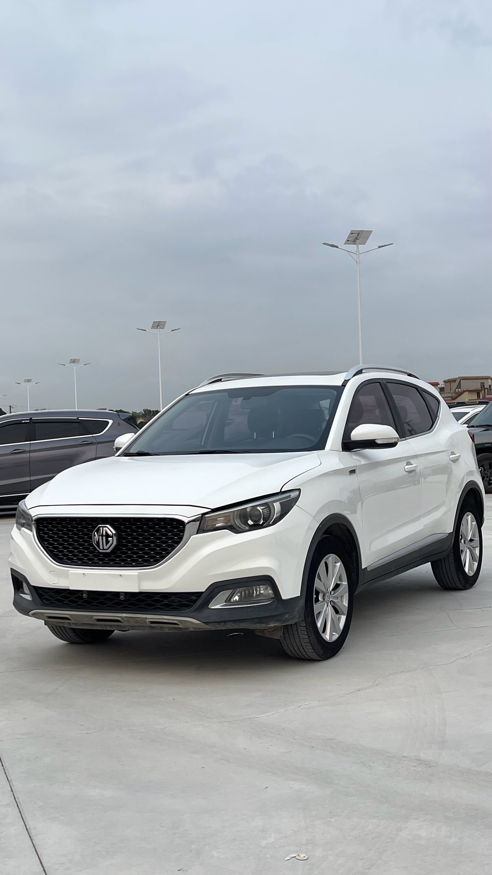 MG ZS 2017 car image 