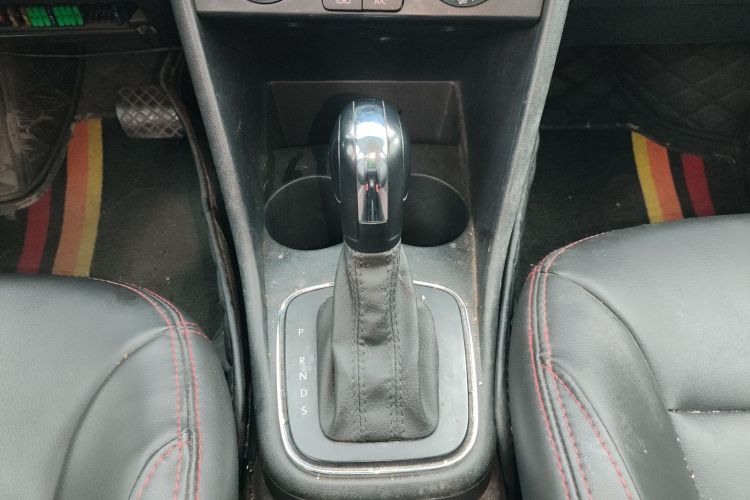 Volkswagen Polo 2019 immagine di auto #14