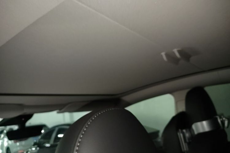 Tesla Model Y 2023 #18 Tesla Model Y 2023 car image #18