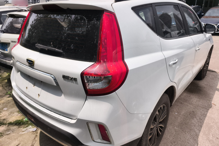 GEELY Vision X6 2016 immagine di auto #7