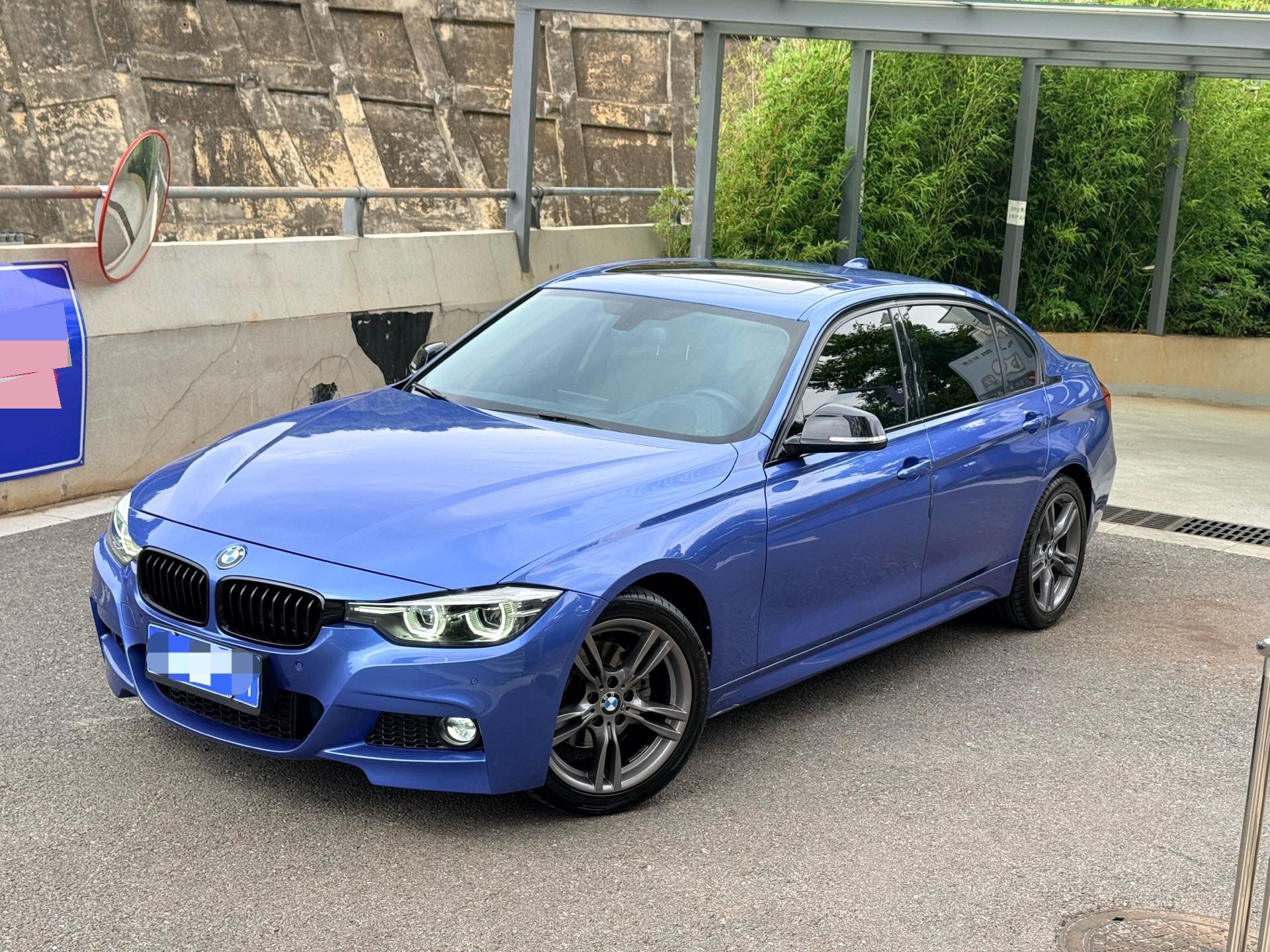 2018 immagine di auto 