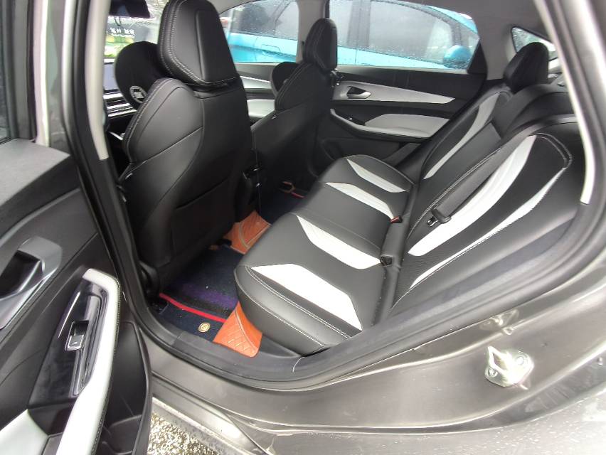 GEELY Binray 2023 car image #4