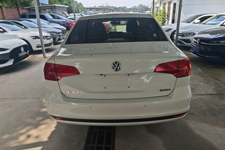 Volkswagen Bora 2021 car image #6
