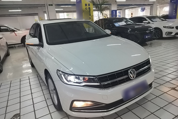 Volkswagen Bora 2020 car image #4