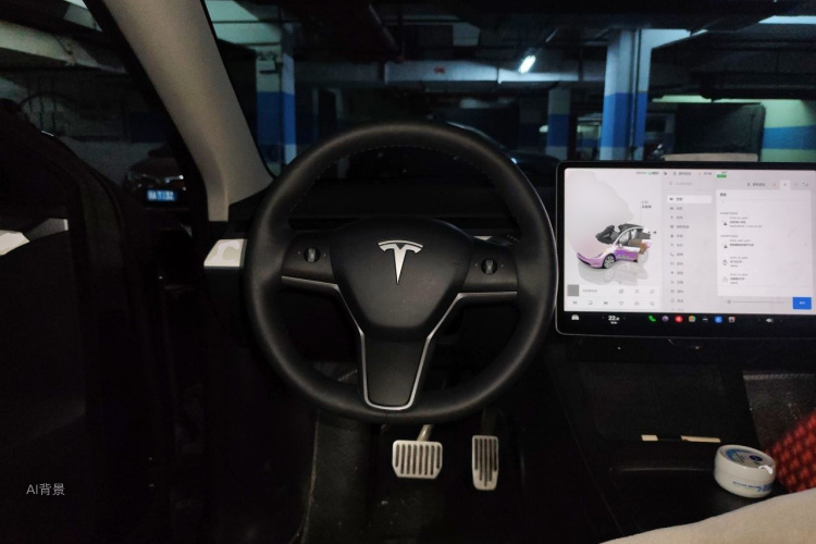 Tesla Model Y 2023 car image #12