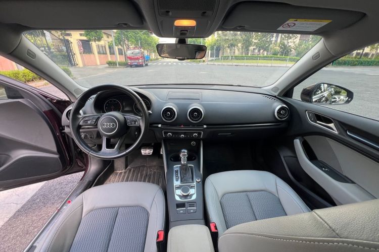 Audi A3 2019 car image #19