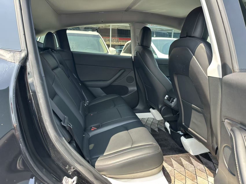 Tesla Model Y 2022 #6 Tesla Model Y 2022 car image #6