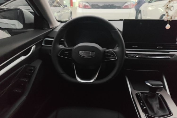 GEELY Emgrand 2025 car image #11