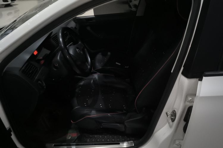 Volkswagen Santana 2022 car image #15