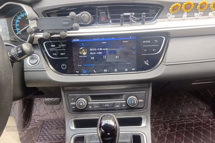 GEELY Emgrand 2020 #15 GEELY Emgrand 2020 image de voiture #15