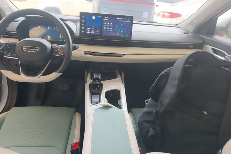 GEELY Emgrand L HiP 2022 imagen de coche #10