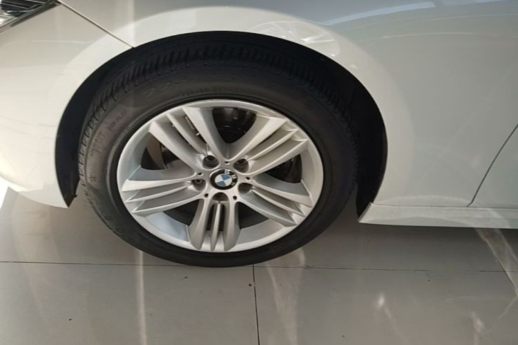 BMW 3 Series 2016 car image #9