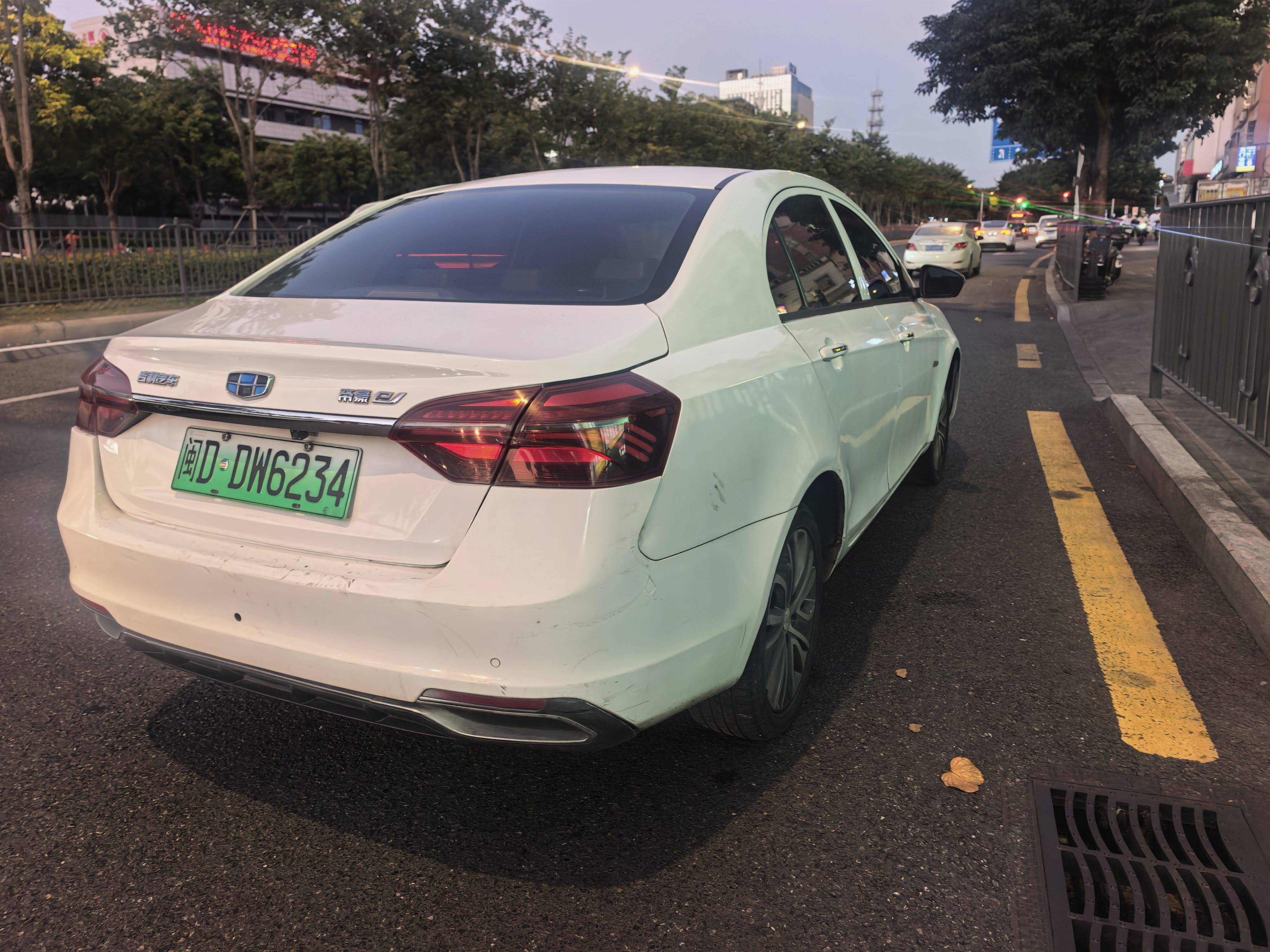 GEELY Emgrand New Energy 2018 #3 GEELY Emgrand New Energy 2018 image de voiture #3