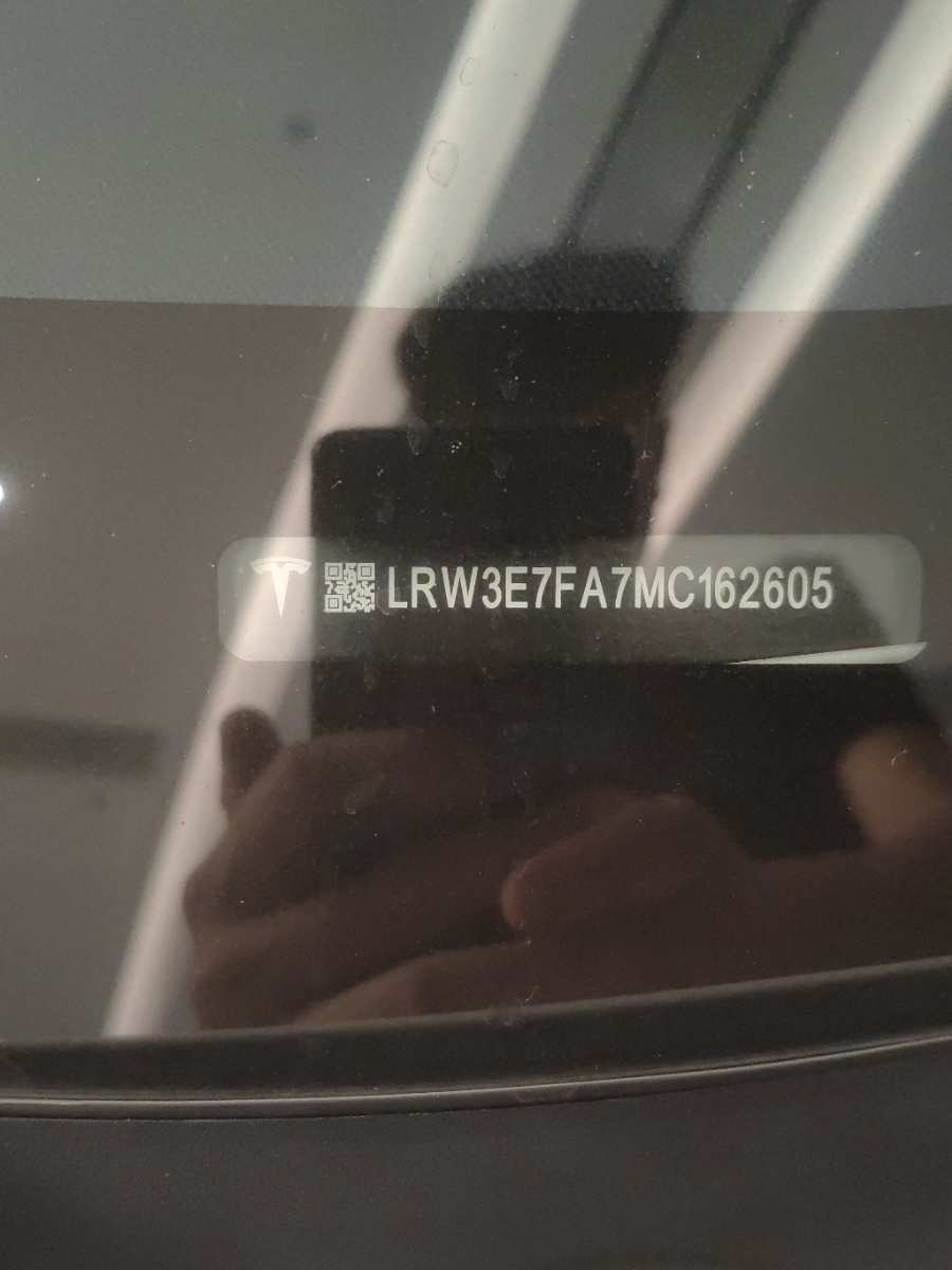 Tesla Model 3 2021 imagem de carro #10