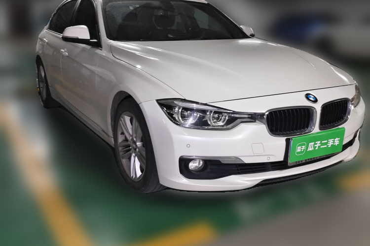 BMW 3 Series 2017 #4 BMW 3 Series 2017 car image #4