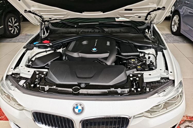 BMW 3 Series 2017 #20 BMW 3 Series 2017 car image #20