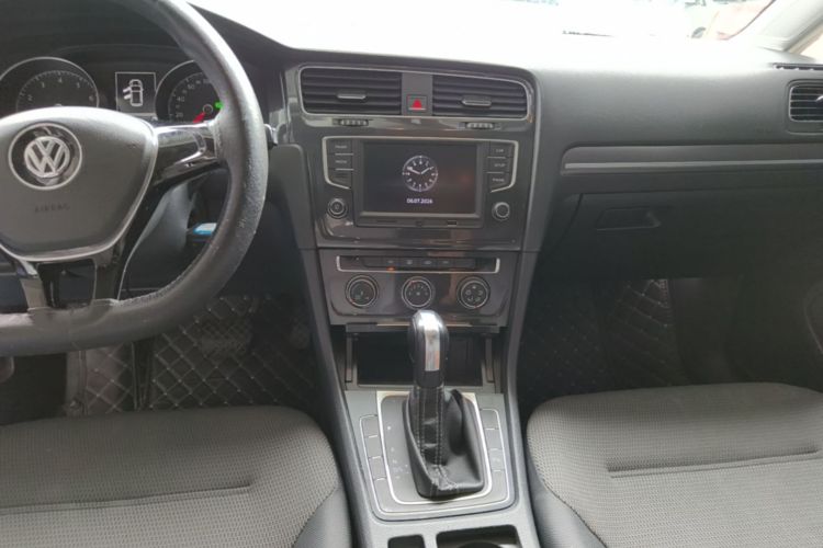 Volkswagen Golf 2017 #13 Volkswagen Golf 2017 car image #13
