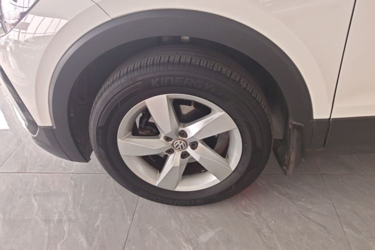 Volkswagen T-Cross 2021 immagine di auto #9