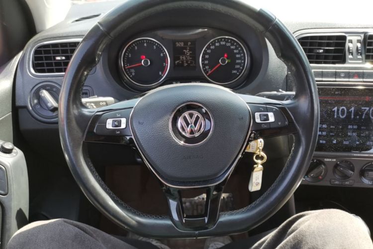 Volkswagen Polo 2016 #12 Volkswagen Polo 2016 car image #12