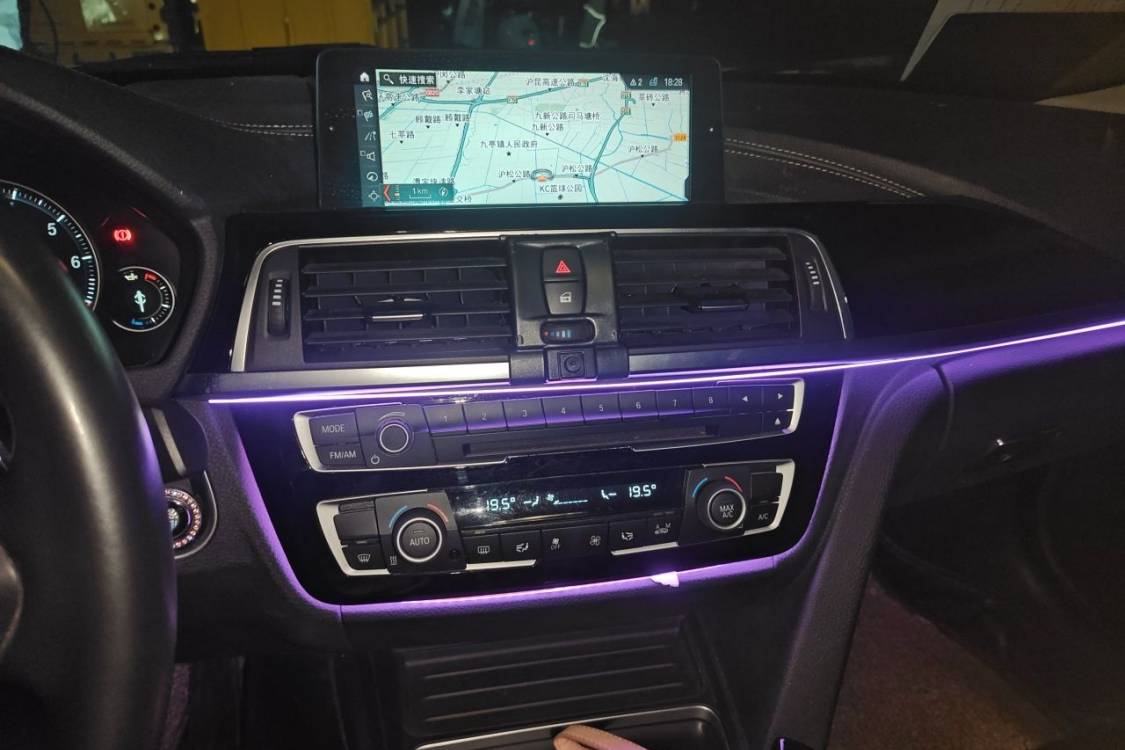 BMW 3 Series 2017 #26 BMW 3 Series 2017 car image #26