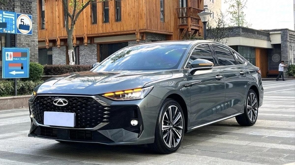 Chery Arrizo 8 Pro 2025 Chery Arrizo 8 Pro 2025 car image