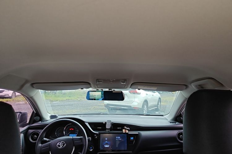 Toyota Corolla 2018 #18 Toyota Corolla 2018 car image #18