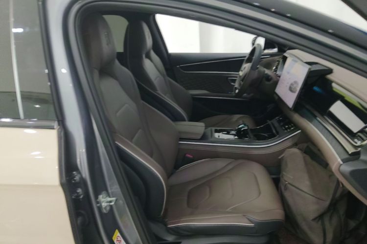 BYD Han 2022 car image #24