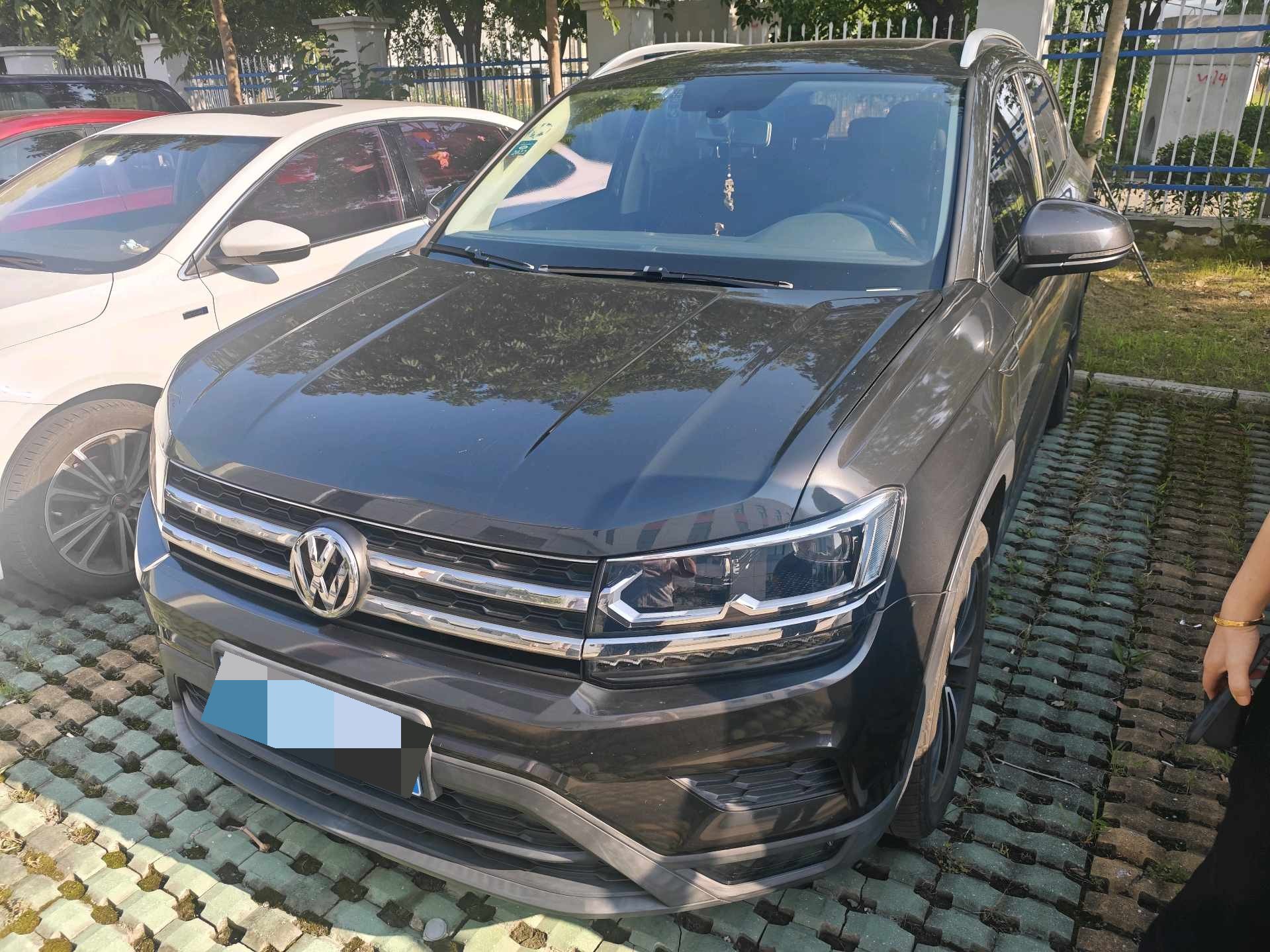 2018 2018 car image