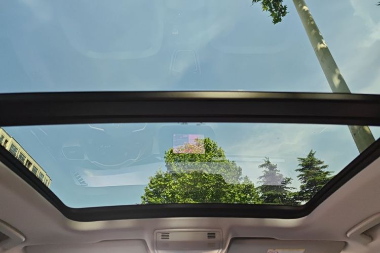 Volkswagen Tharu 2025 car image #16