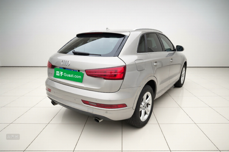 Audi Q3 2017 car image #7