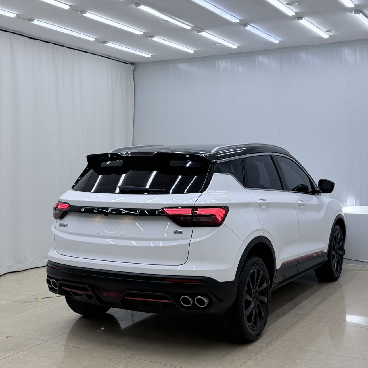 GEELY Coolray 2023 car image #4