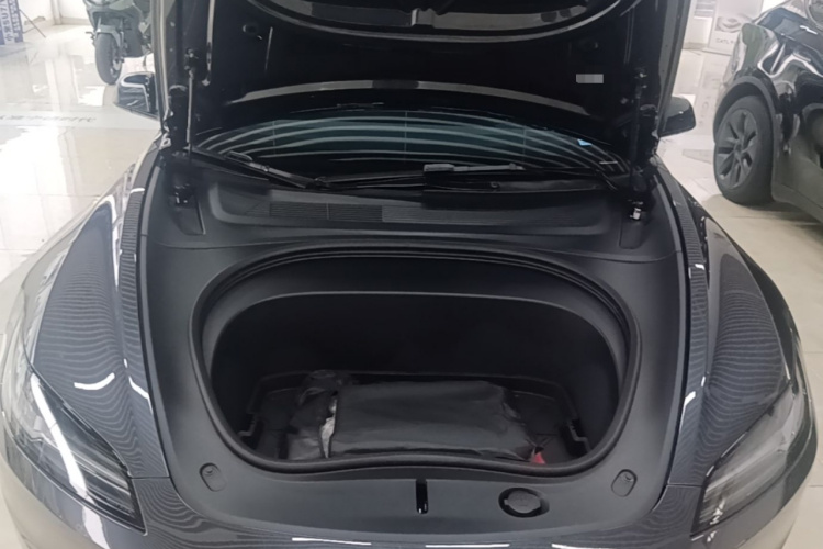 Tesla Model 3 2025 #20 Tesla Model 3 2025 car image #20