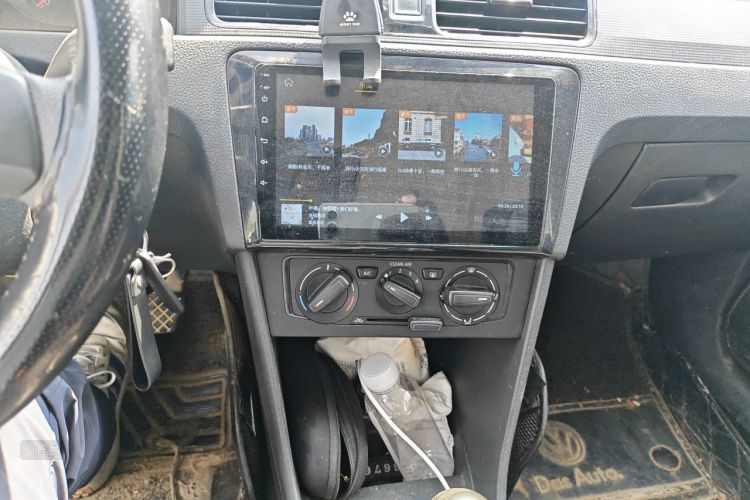 Volkswagen Santana 2015 car image #15